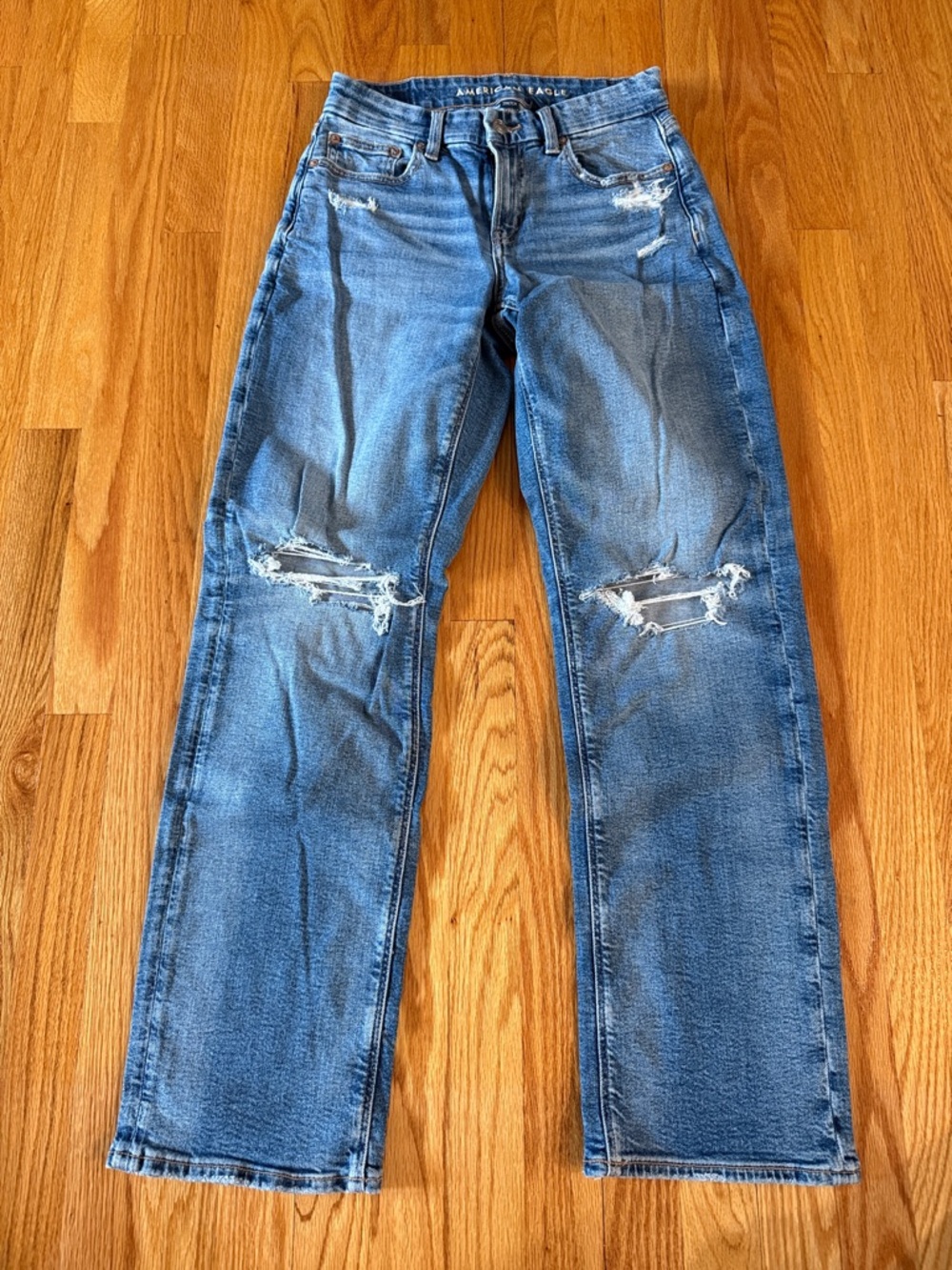 American Eagle Outfitters Women’s Curvy Straight Distressed Jeans